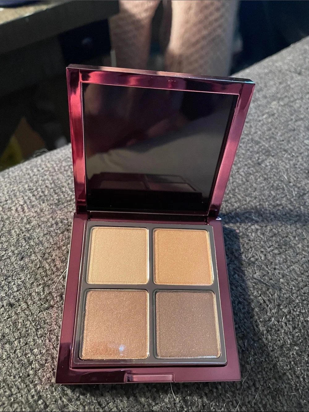 Clinique All About Shadow Limited-Edition Quad - Magenta Floral Packaging